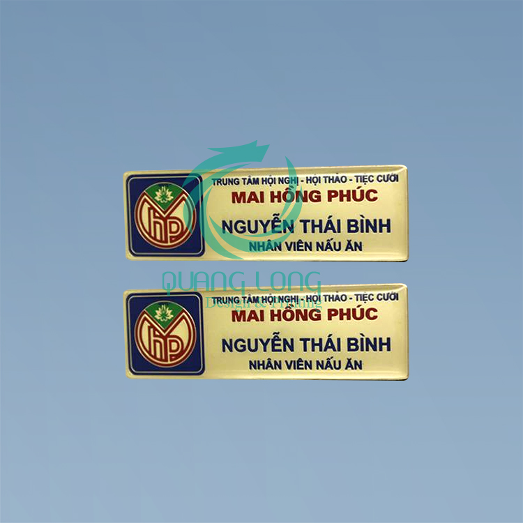 Bảng tên nhân viên